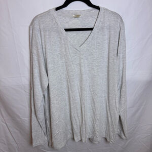 Women's Matty M Light Gray Long Sleeve V-Neck Tee Plus Size XXL